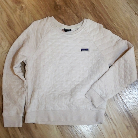Patagonia Sweaters - Patagonia Womens Med Organic Cotton Crew Quilted Longsleeve Peach,sweatshirt